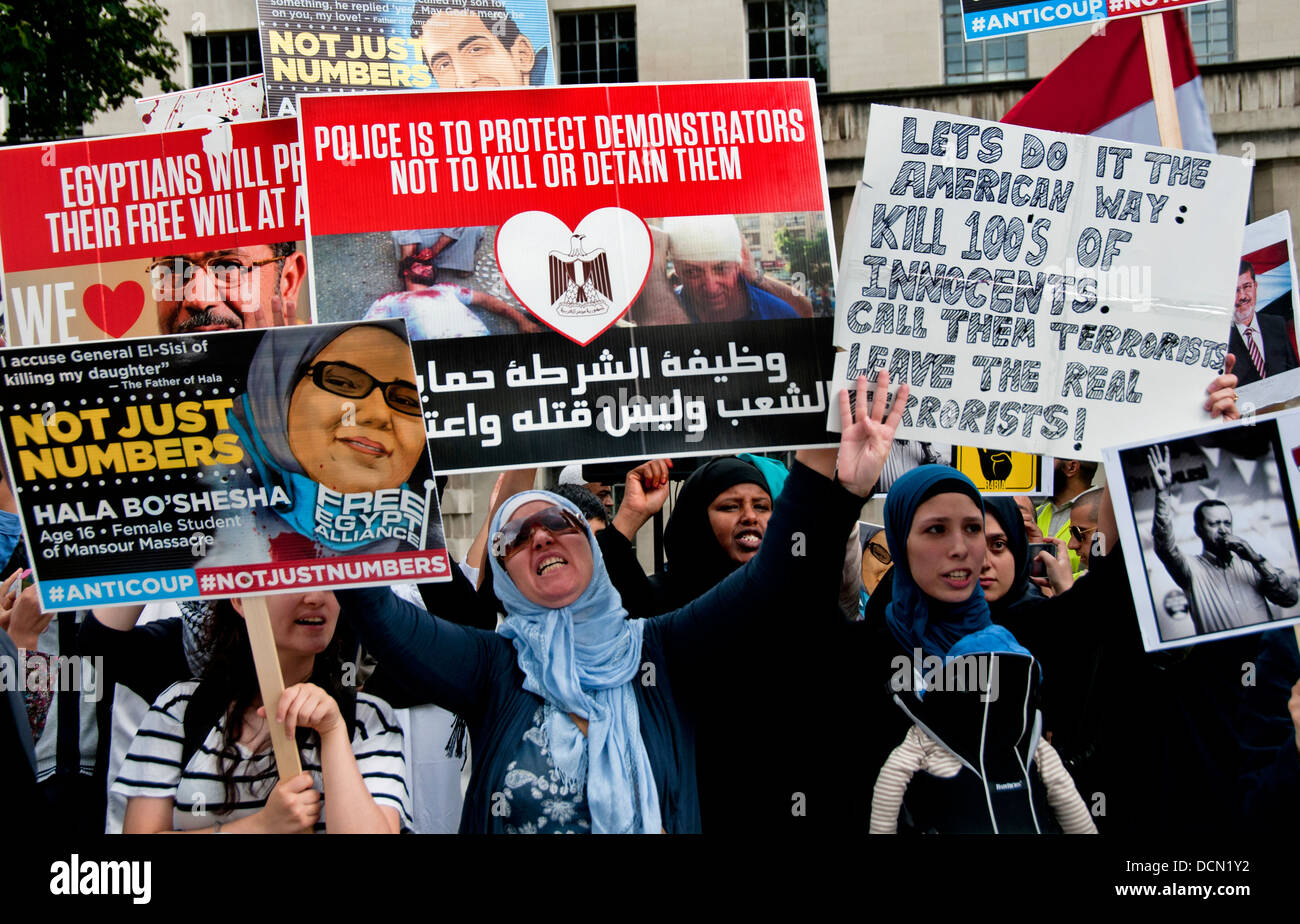 Egyptian Brotherhood and supporters of Morsi protest in London against Sisi & army takeover ( coup ) in Egypt. August 2013 Stock Photo