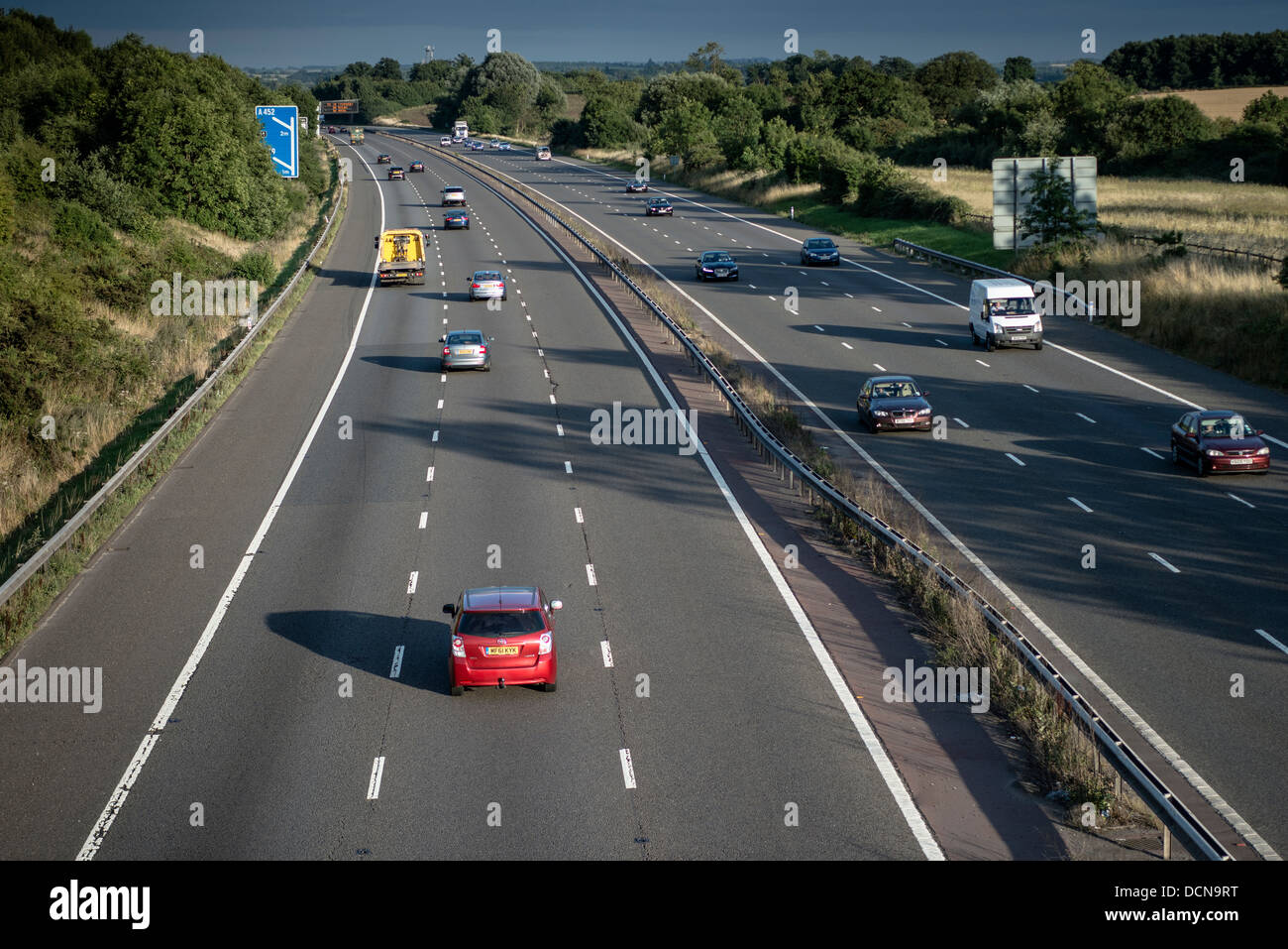 M40 motorway hi-res stock photography and images - Alamy