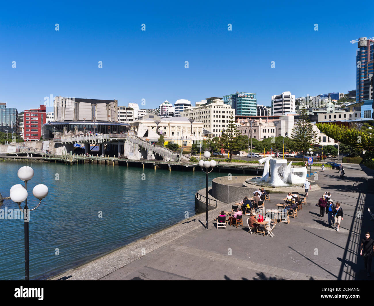 dh Lambton Harbour WELLINGTON NEW ZEALAND Waterfront esplanade Frank