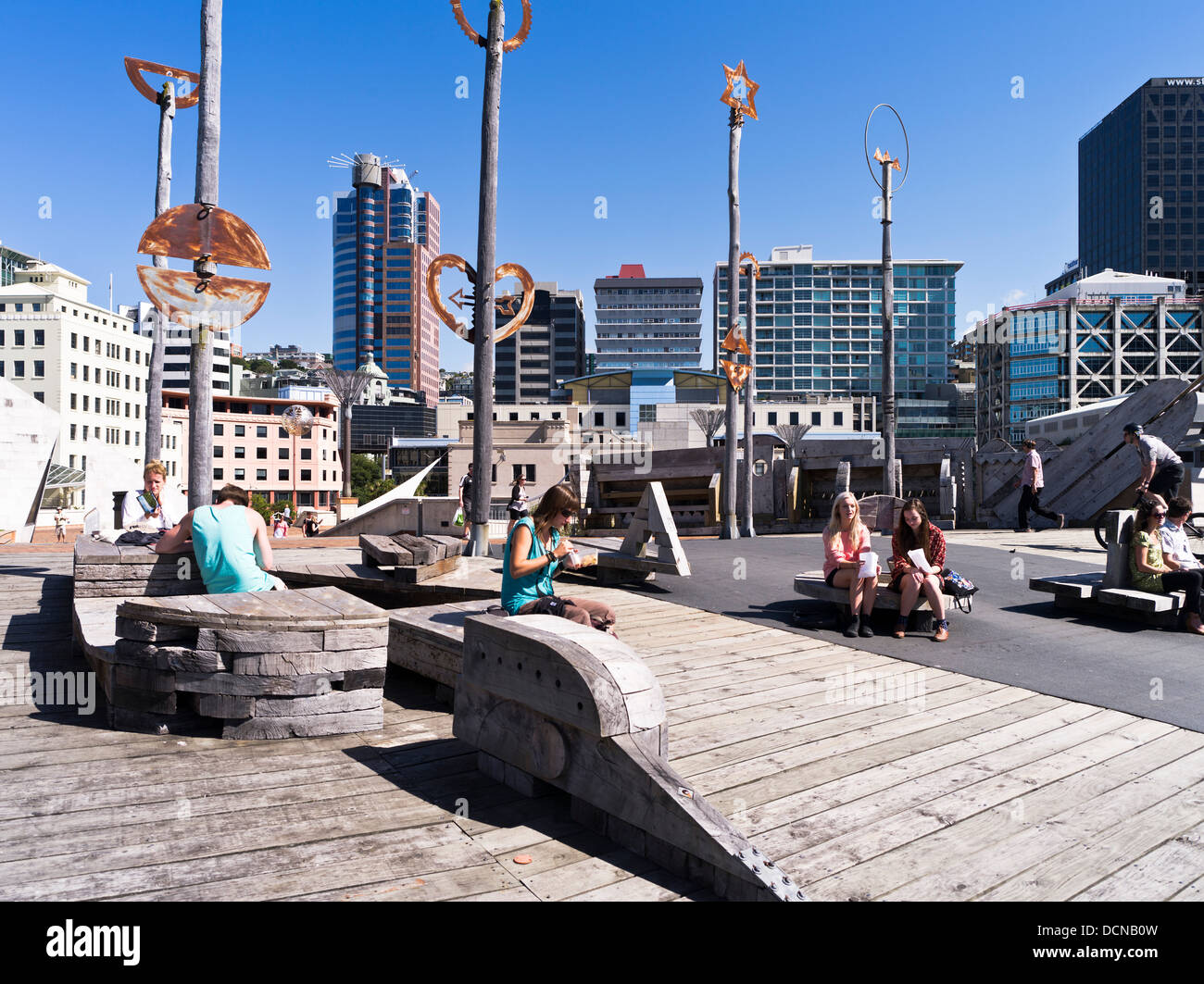 dh Lambton Harbour WELLINGTON NEW ZEALAND Waterfront esplanade Frank