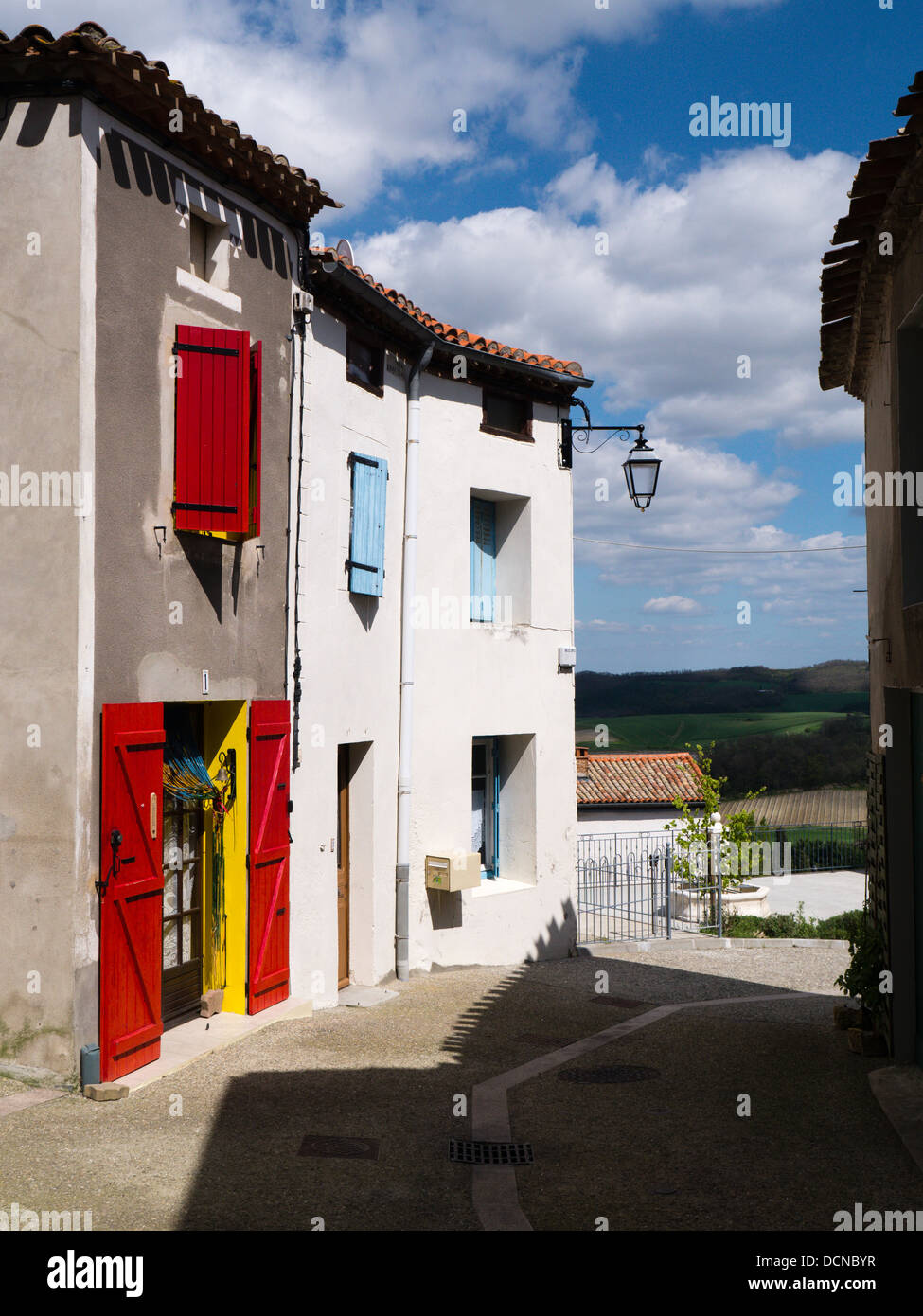 Colourful houses in the village of Bellegarde-du-Razes, Aude, France Stock Photo