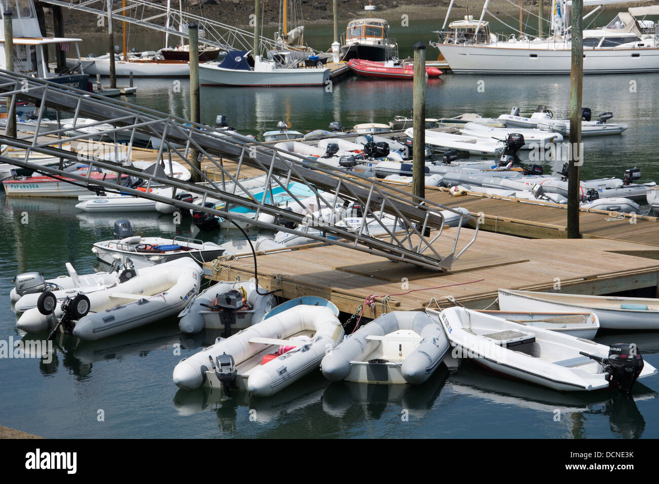 Dinghy dock hires stock photography and images Alamy