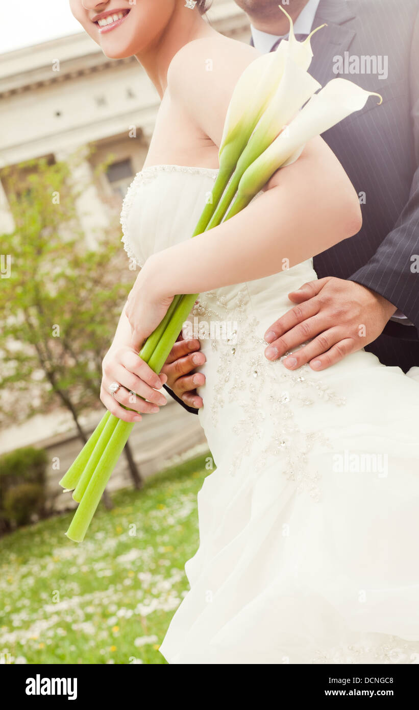 Happy wedding couple bride hi-res stock photography and images - Alamy