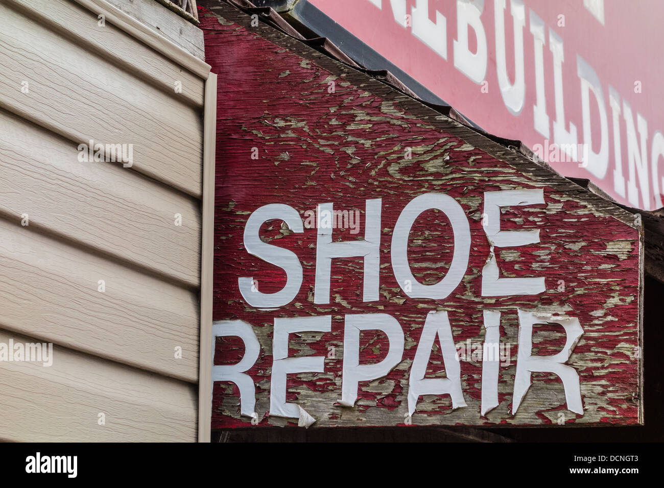 Shoe repair hi res stock photography and images Page 3 Alamy