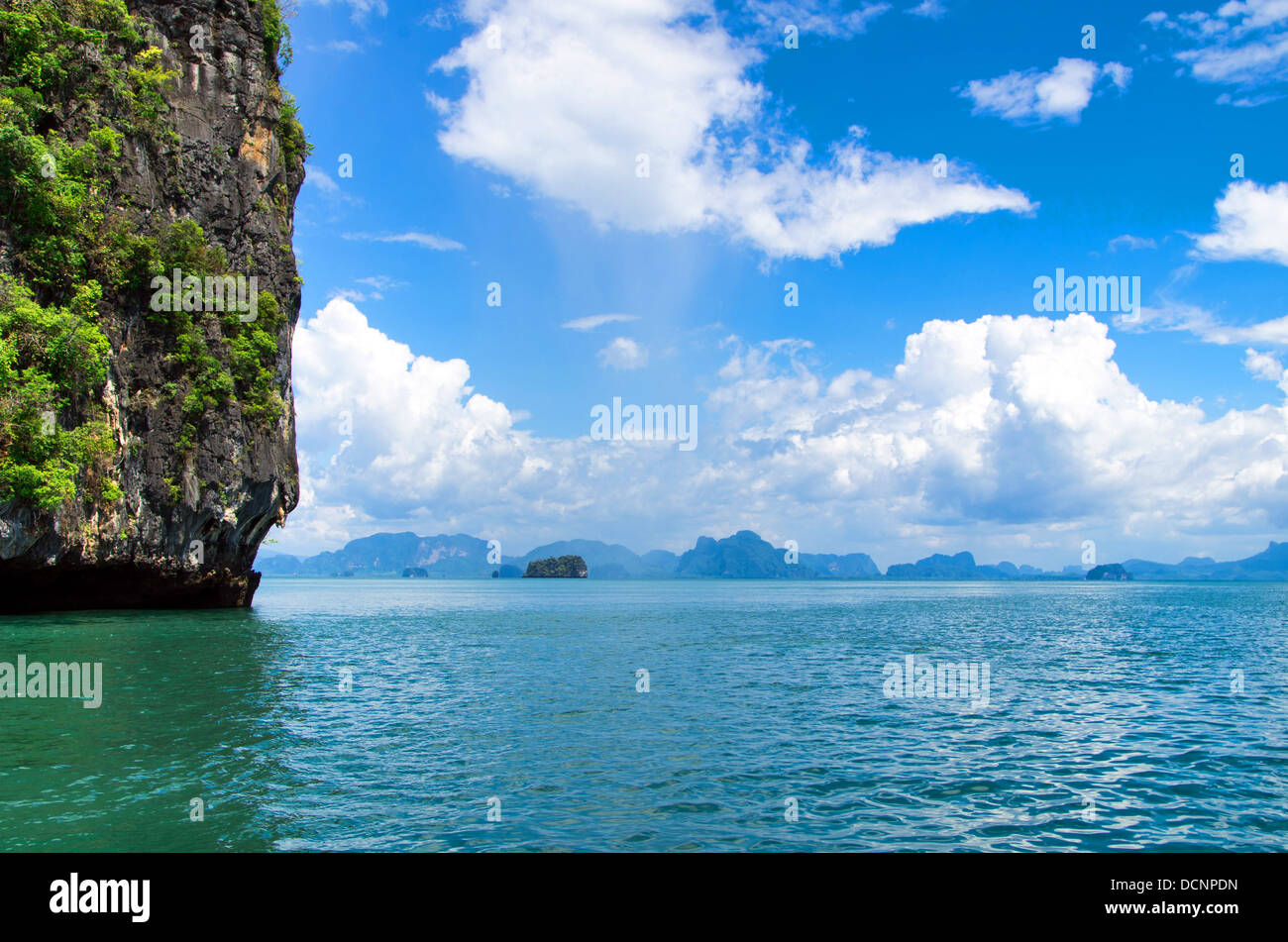 Tropical island view summer journey hi-res stock photography and images ...