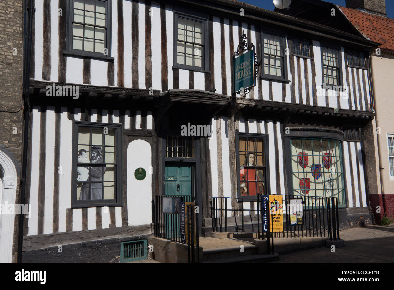 ancient house thetford norfolk england uk Stock Photo Alamy