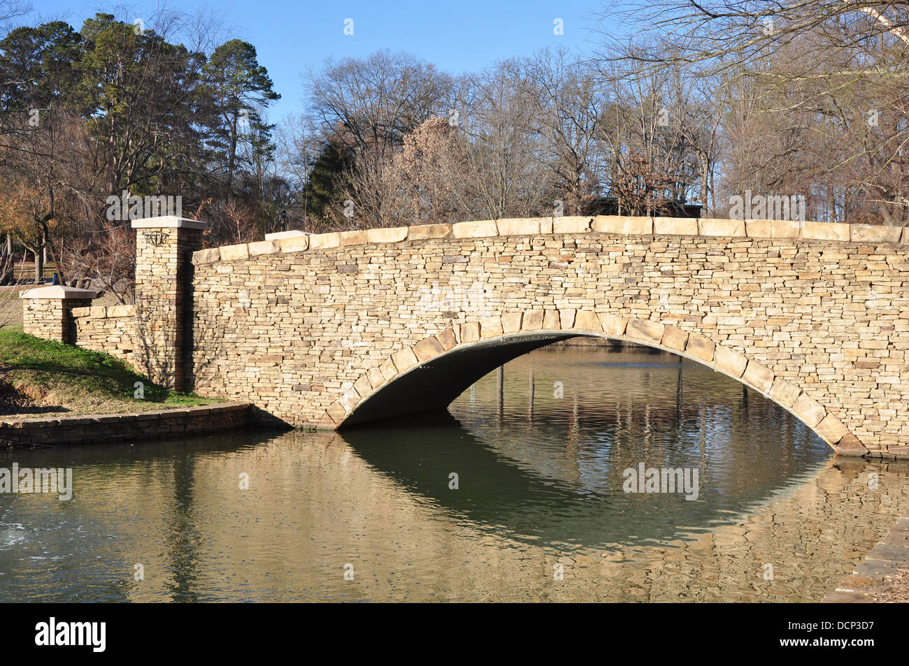 Old stone arch wild hi-res stock photography and images - Alamy