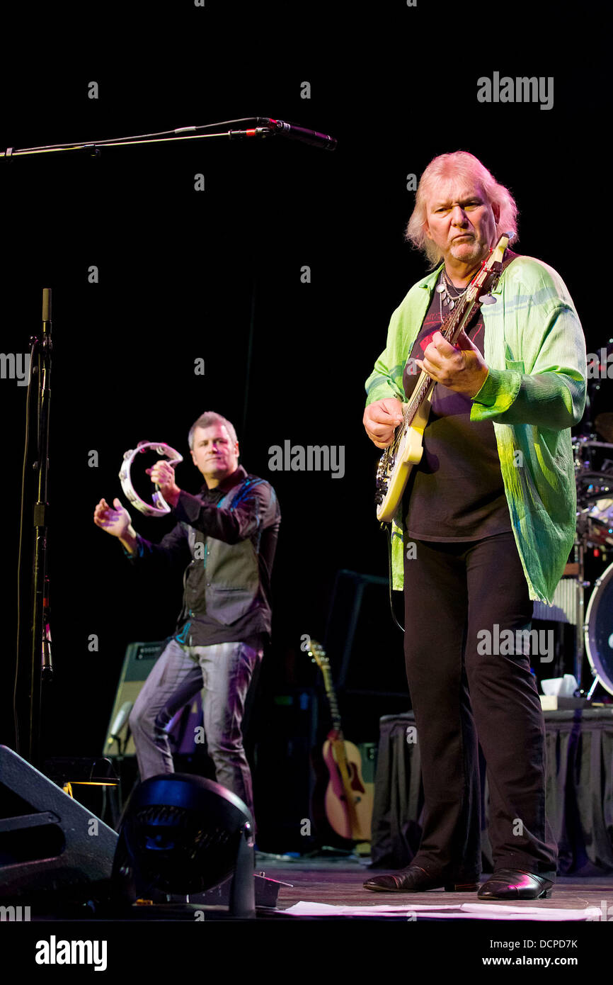 Benoit David (left) and Chris Squire of the progressive rock band Yes