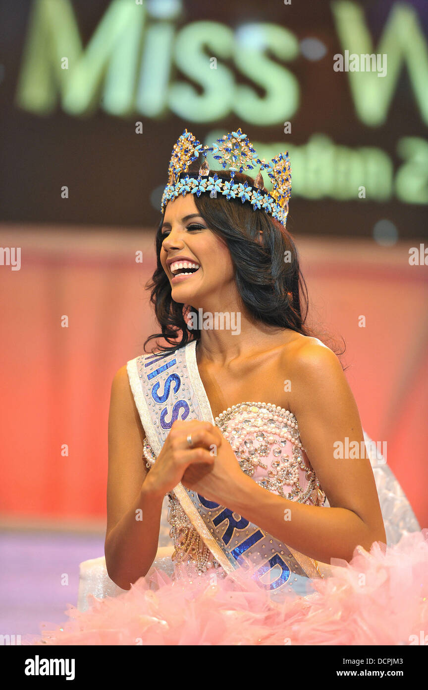 Miss Venezuela, Ivian Lunasol Sarcos Colmenares (C) is crowned Miss World 2011 at the Miss World finals held at Earls Court. London, England - 06.11.11 Stock Photo