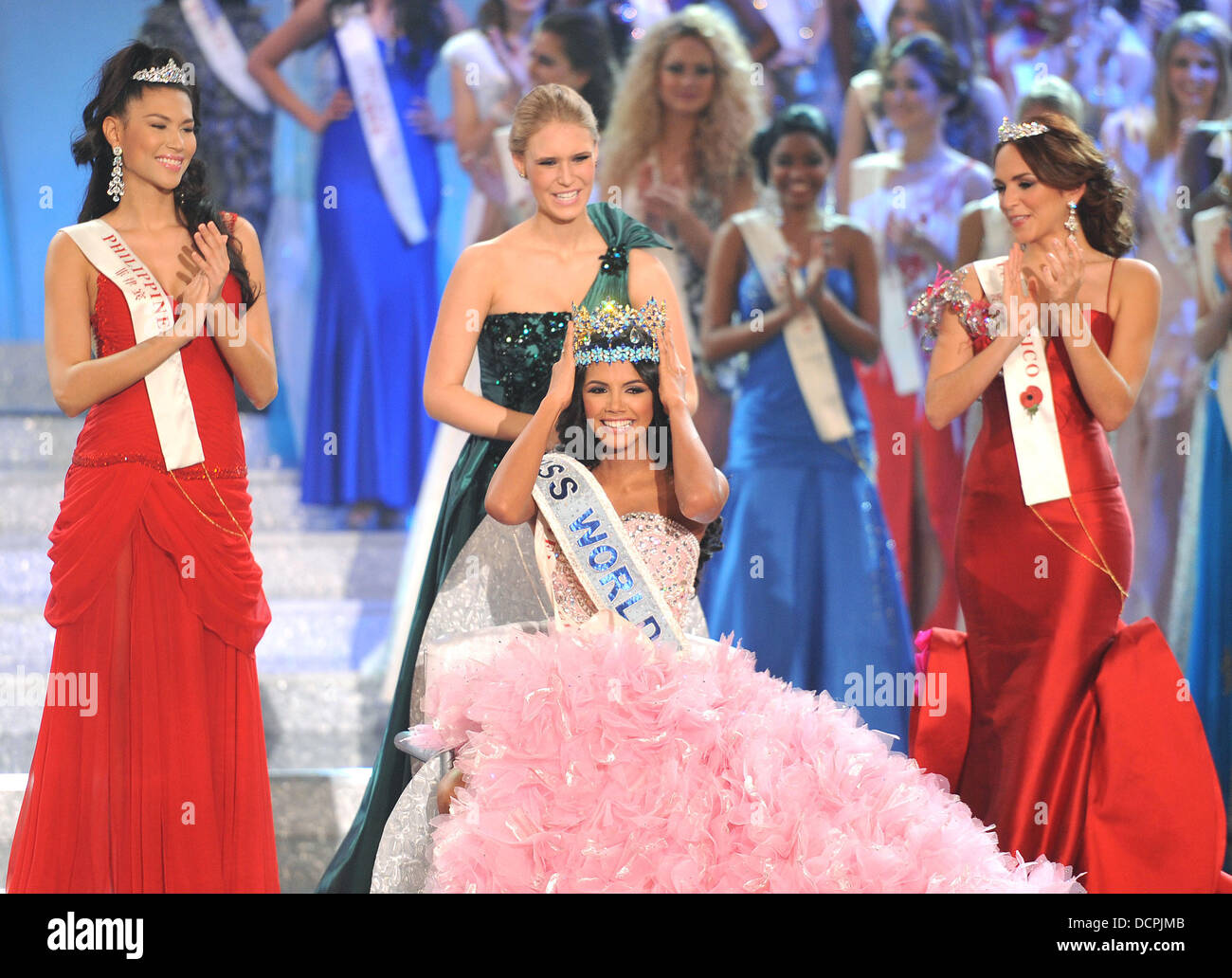 Miss Venezuela, Ivian Lunasol Sarcos Colmenares (C) is crowned Miss World 2011 at the Miss World finals held at Earls Court. London, England - 06.11.11 Stock Photo