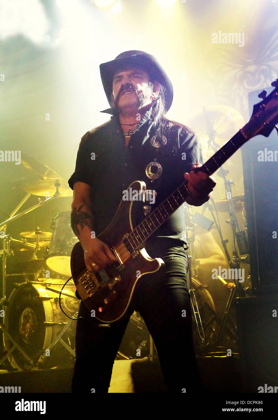 Lemmy Kilmister of Motorhead performing on their 'The World is Yours ...