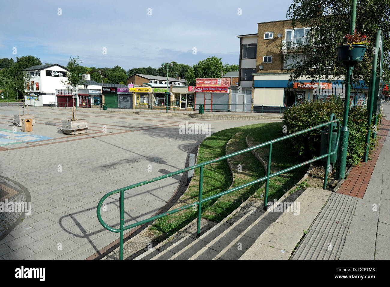 Hemel Hempstead, UK. 20th Aug, 2013. Hemel Hempstead has been named BritainÕs Ugliest Town according to a poll, run by the team behind the Crap Towns publications. The Hertfordshire town won the 'accolade' ahead of Luton, Slough and Bracknell Pictured - Market Square © KEITH MAYHEW/Alamy Live News Stock Photo