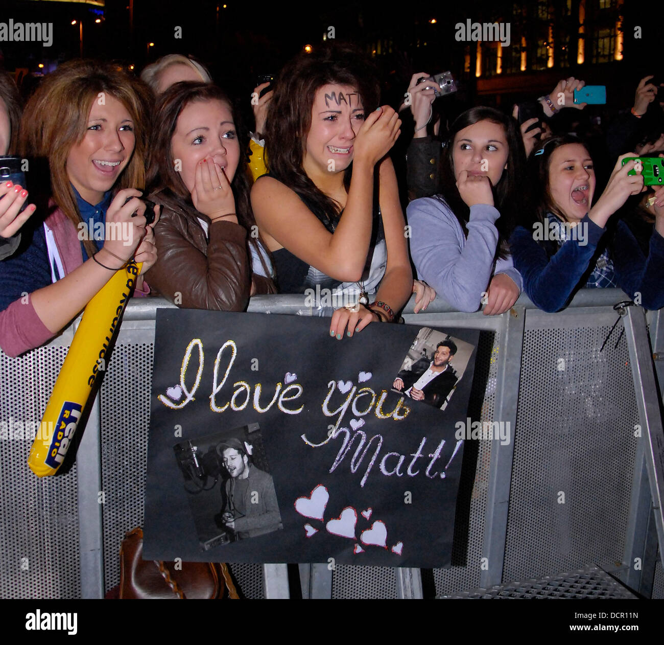 Atmosphere fans Matt Cardle performing at the Christmas Lights turn