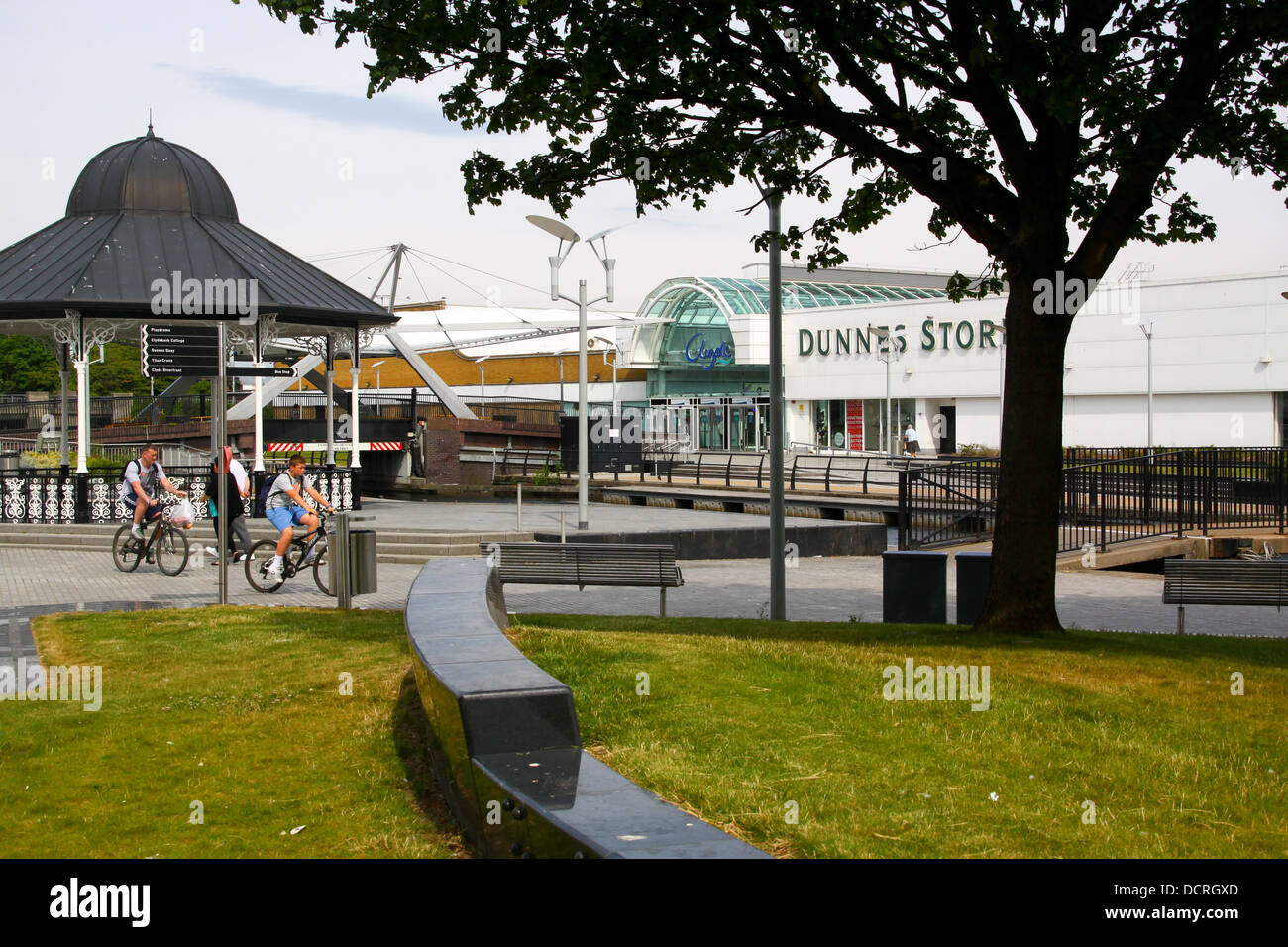 Clyde Shopping Centre and Forth and Clyde canal Clydebank Stock Photo