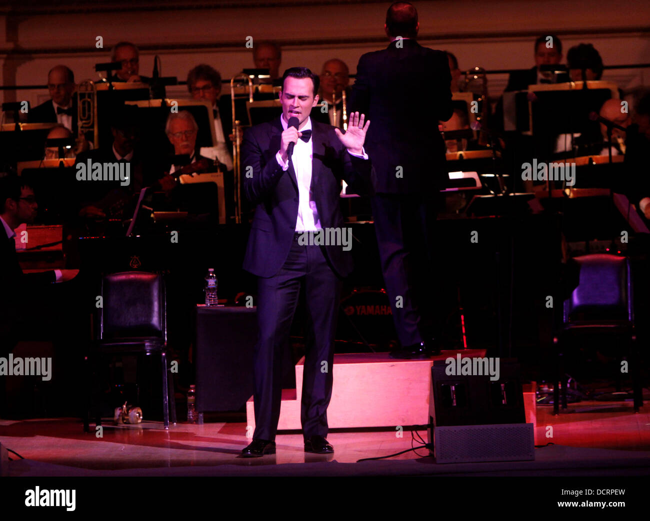 Cheyenne Jackson The New York Pops presents Cheyenne Jackson's Cocktail