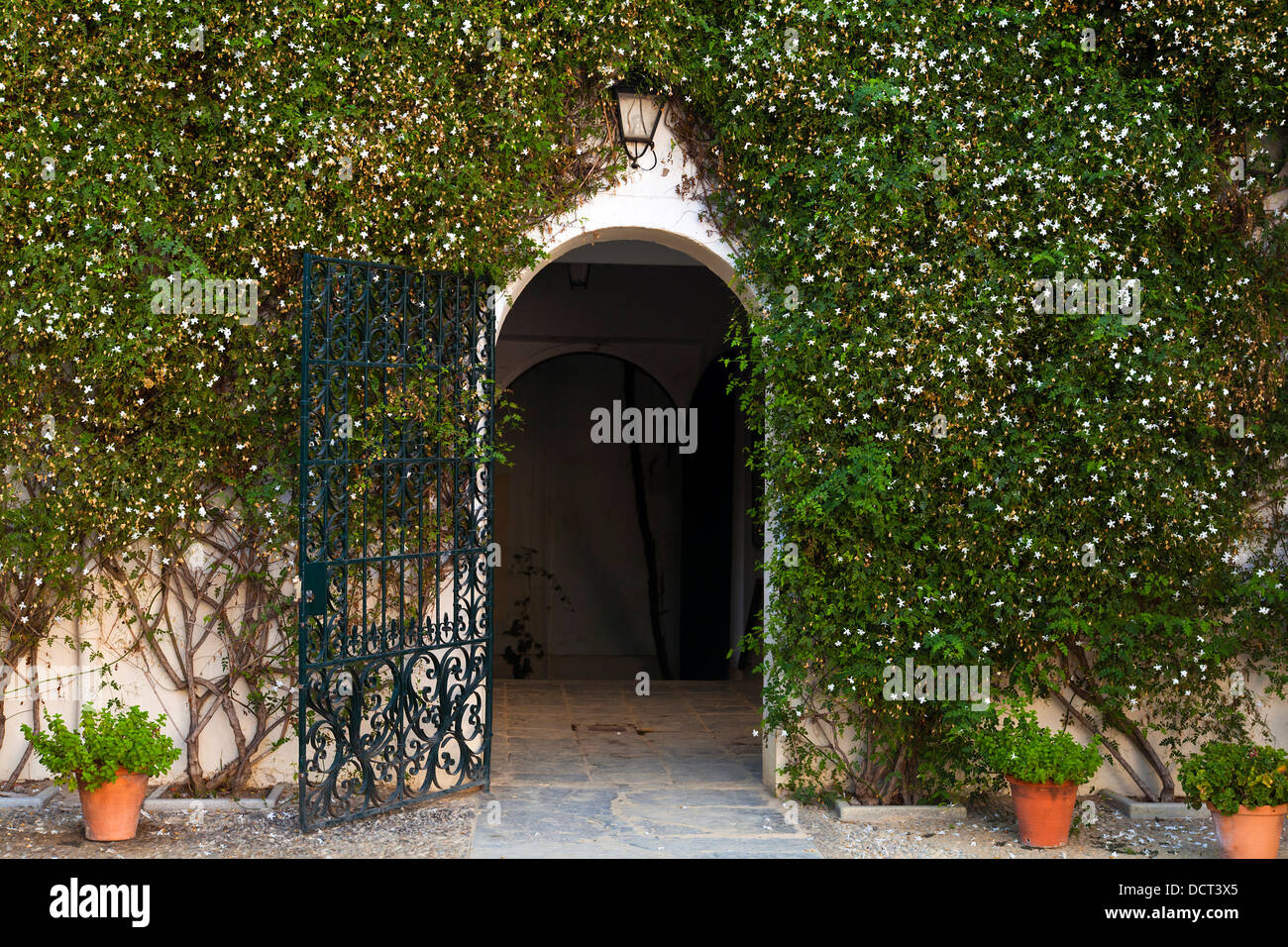 Entrance fence hi-res stock photography and images - Alamy