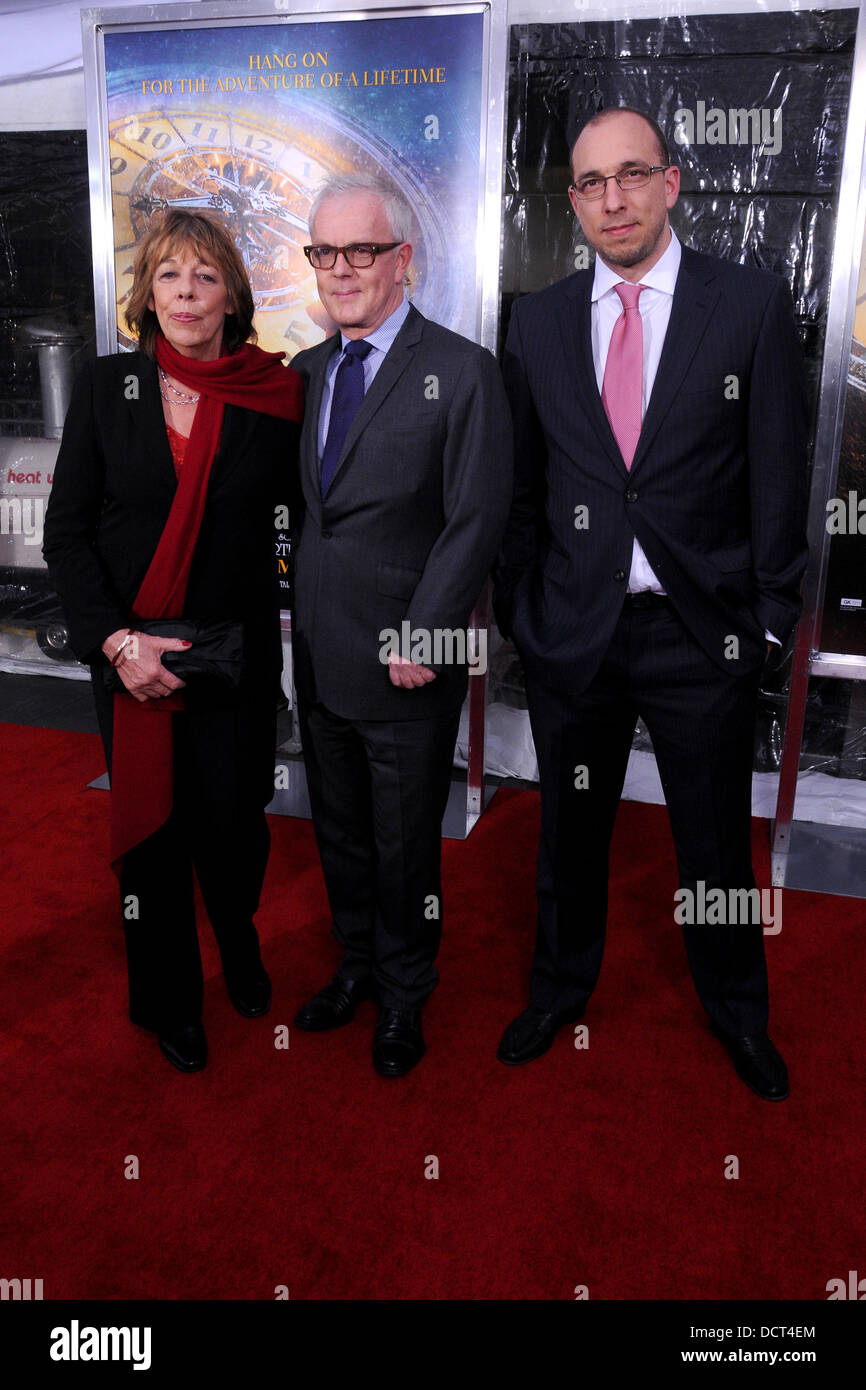 Frances de la Tour and Guests The 'Hugo' premiere held at the Ziegfeld Theatre New York City, USA - 21.11.11 Stock Photo