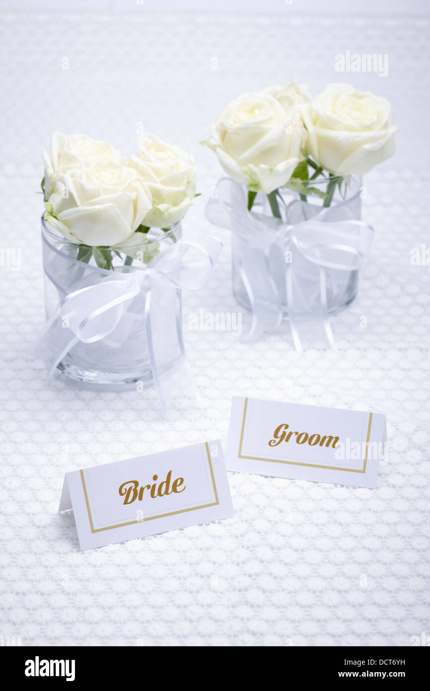 wedding cards with white roses Stock Photo - Alamy