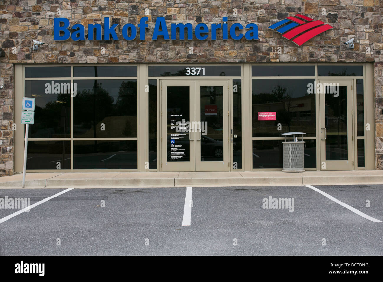 A Bank Of America branch Stock Photo Alamy