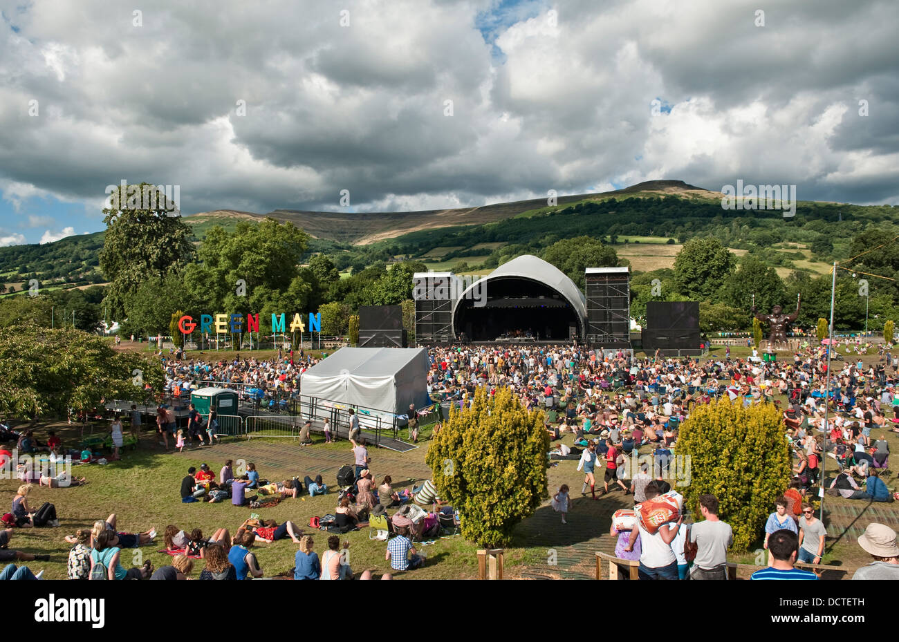 The Black Mountains make a spectacular backdrop to the Mountain Stage