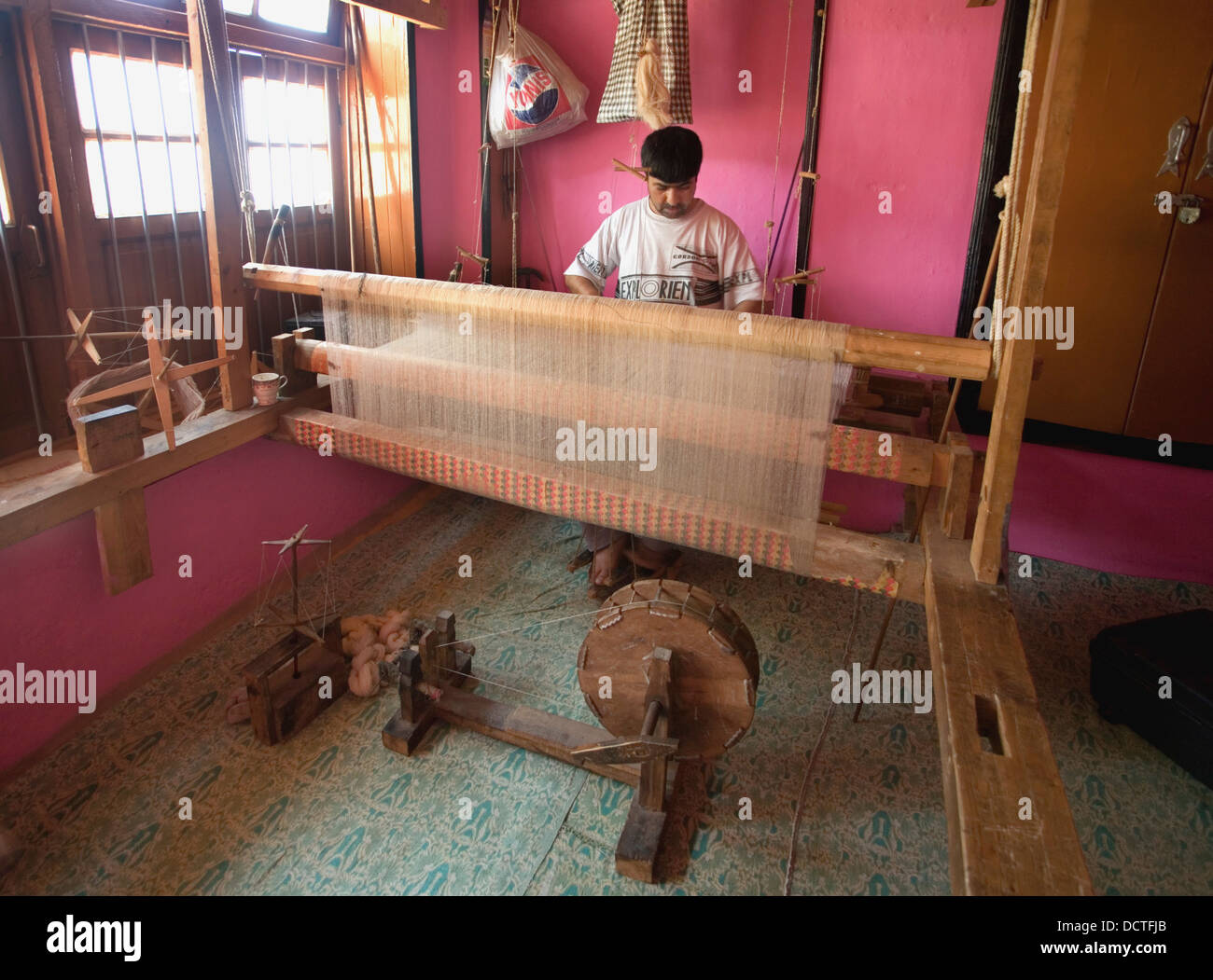 Man Working On Loom; Srinagar, Kashmir, India Stock Photo Alamy