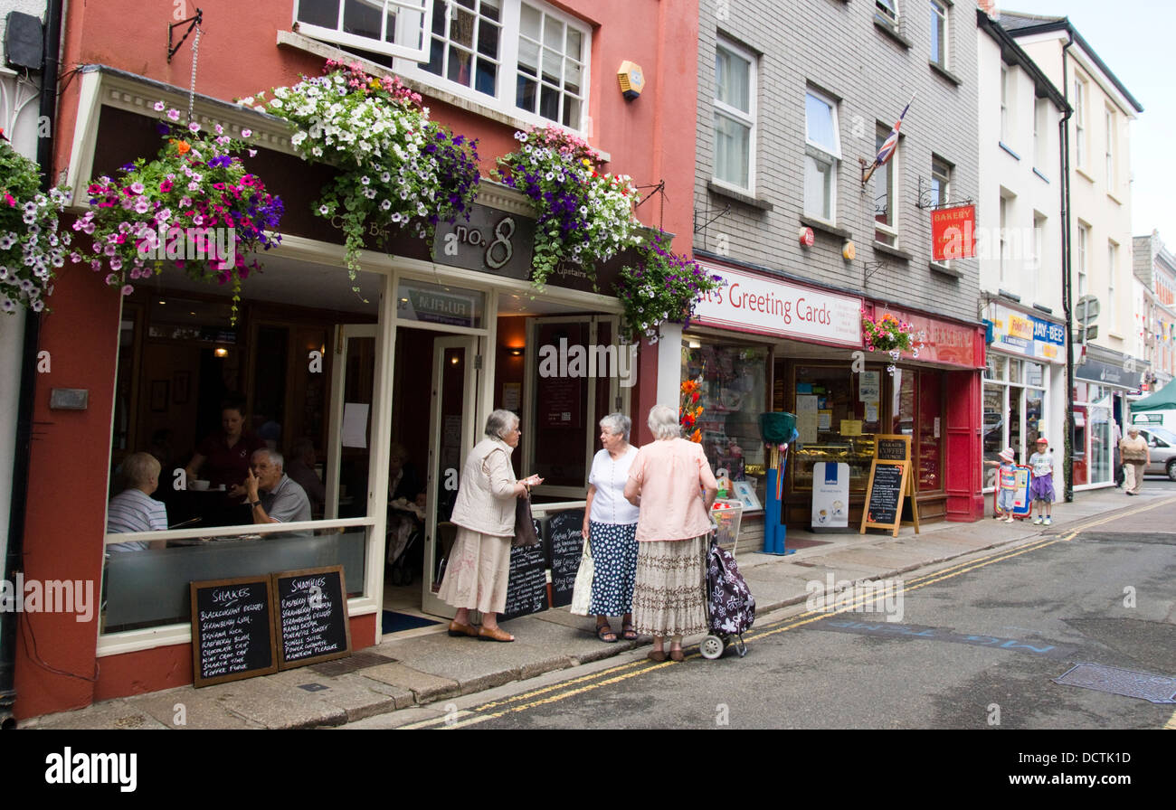 Launceston A small town in Cornwall England UK  No 8 Cafe Stock Photo