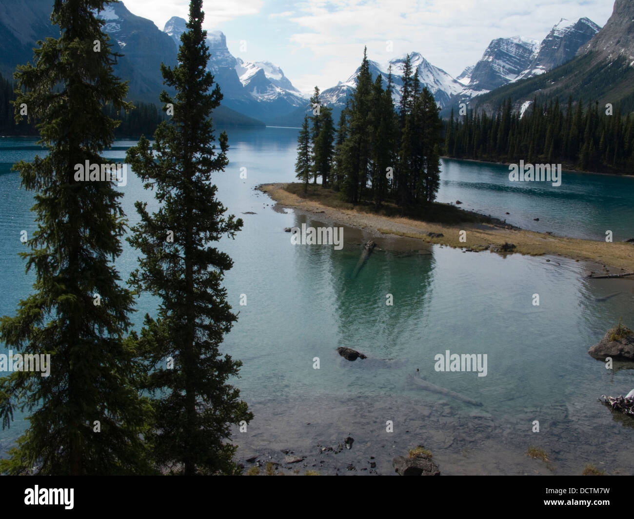SPIRIT ISLAND MALIGNE LAKE JASPER NATIONAL PARK ALBERTA CANADA Stock ...