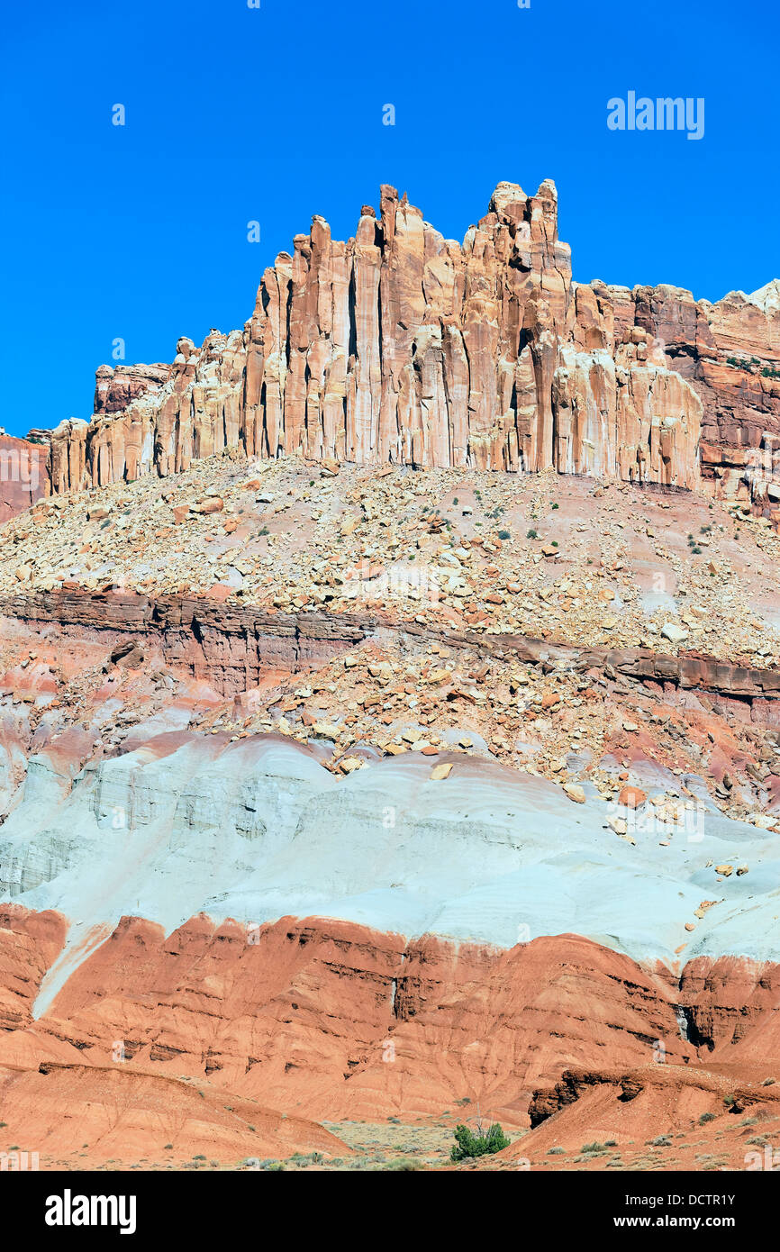 Vertical view beautiful blue hi-res stock photography and images - Alamy