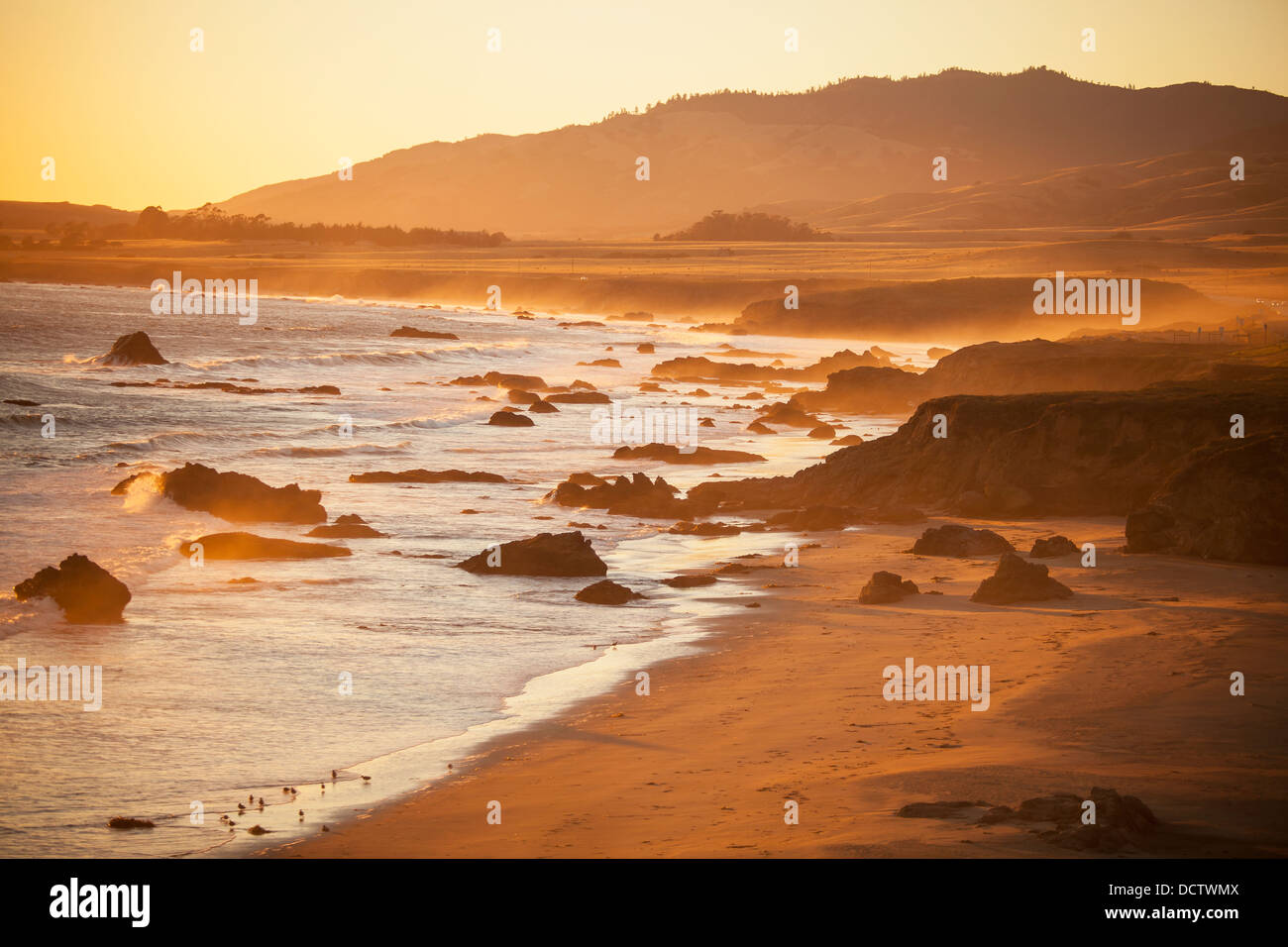 San Simeon Beach Hi res Stock Photography And Images Alamy san-simeon-beach-hi-res-stock-photography-and-images-alamy