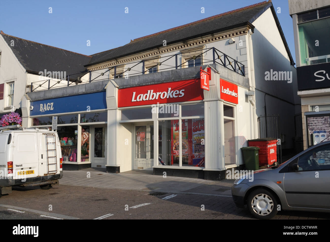 Caerphilly town centre hires stock photography and images Alamy