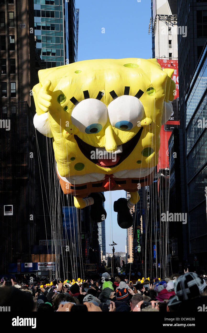 Spongebob Squarepants Balloon Float At Macy S 85th Annual Thanksgiving Day Parade New York
