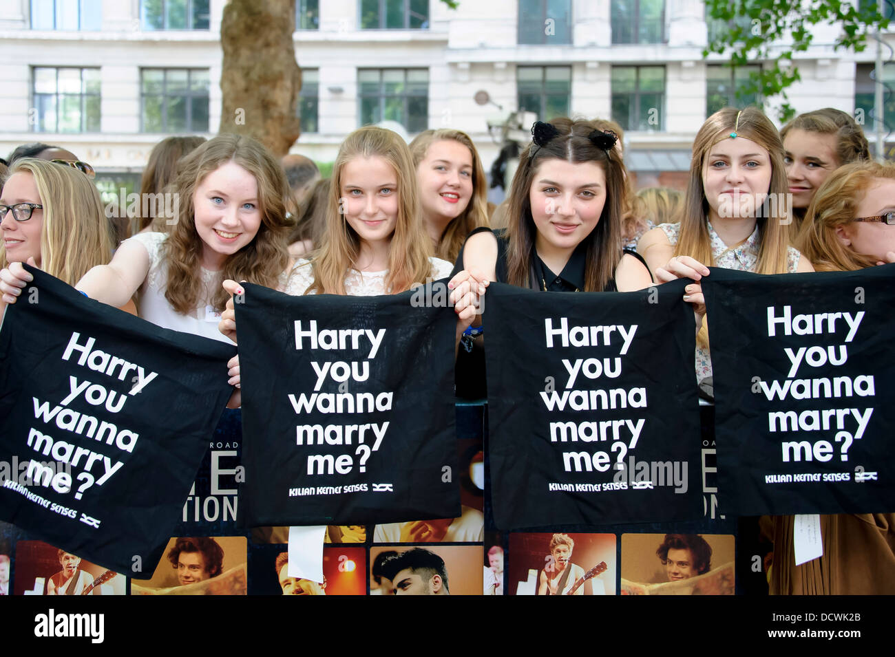 One Direction Fans High Resolution Stock Photography and Images - Alamy