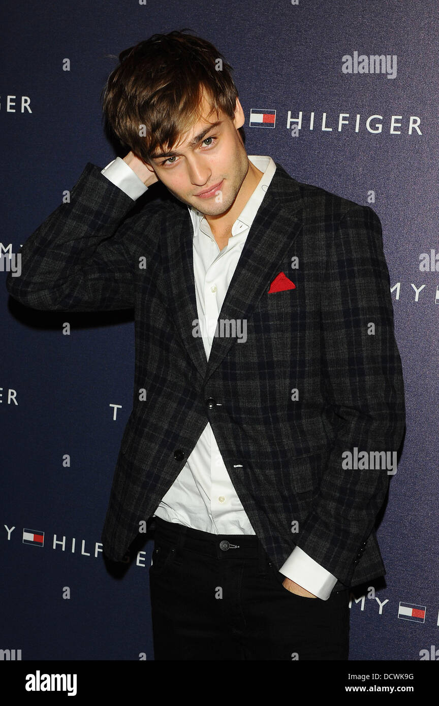 Douglas Booth Tommy Hilfiger - store launch party London, England -  01.12.11 Stock Photo - Alamy