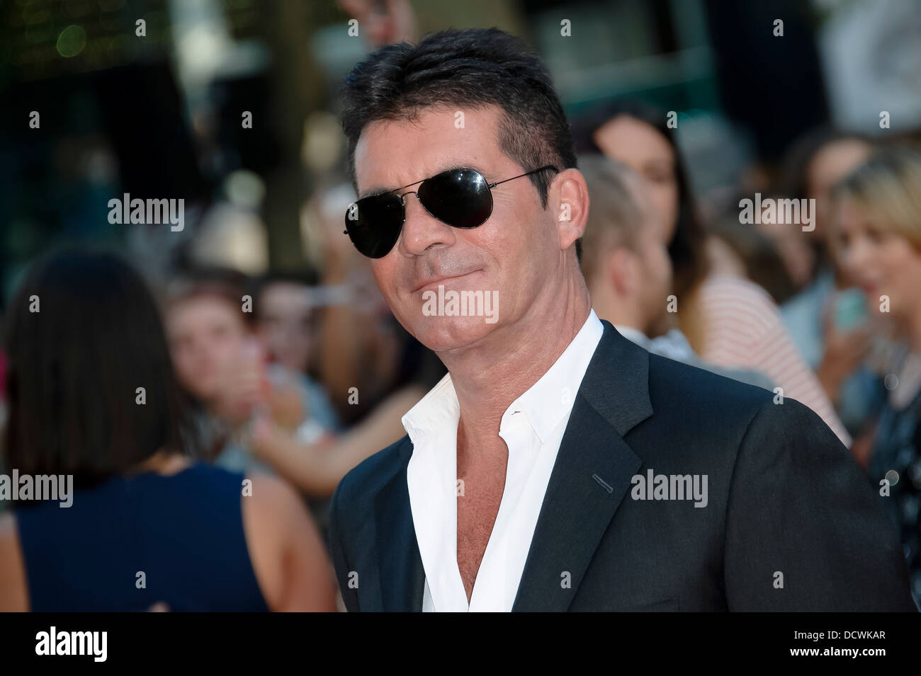 Simon cowell hi-res stock photography and images - Alamy