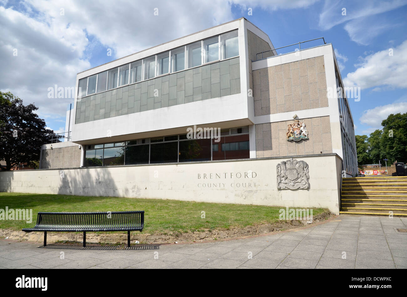 The County Court Building In Brentford West London Stock Photo Alamy