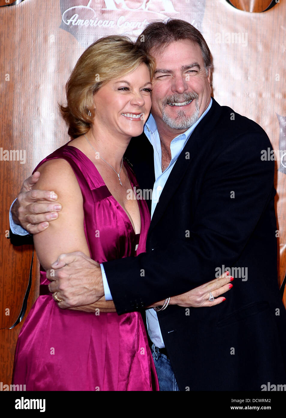 Gail Engvall, Bill Engvall 2011 American Country Awards Arrivals at
