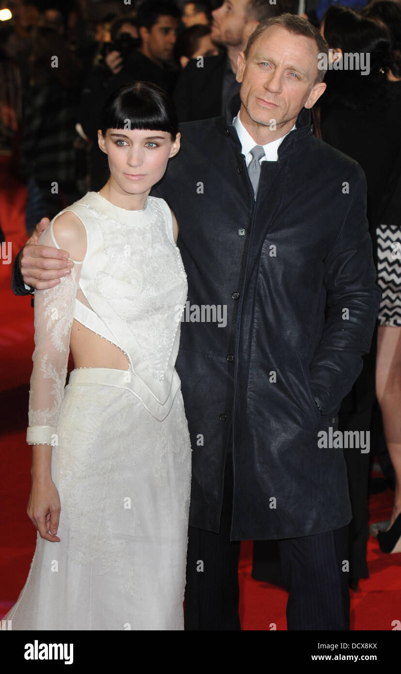 Rooney Mara Daniel Craig The Girl With The Dragon Tattoo World 