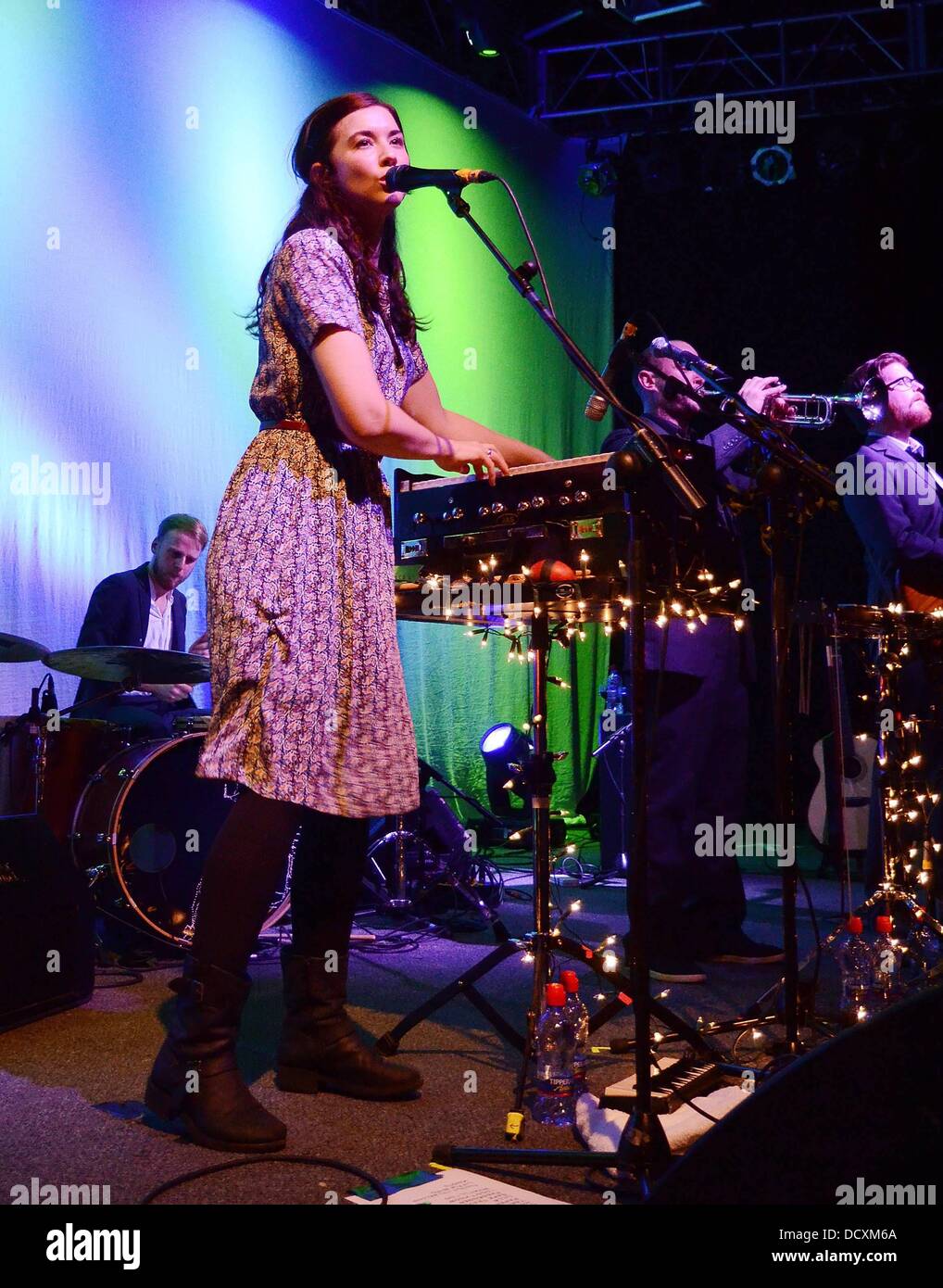 Lisa Hannigan Performing Live At Vicar Street Dublin Ireland 22 12 11 Stock Photo Alamy