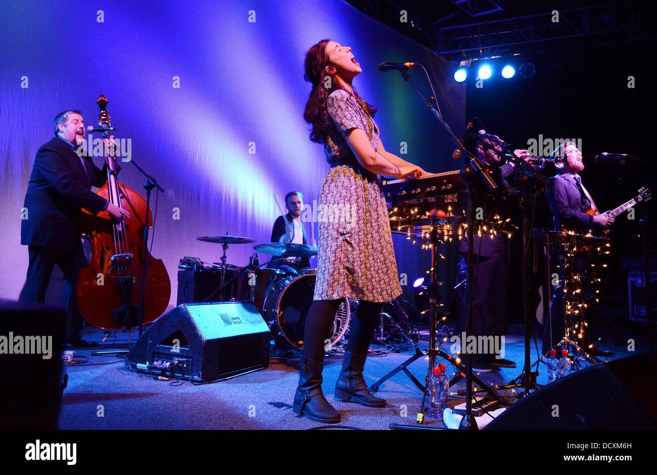 Lisa Hannigan Performing Live At Vicar Street Dublin Ireland 22 12 11 Stock Photo Alamy