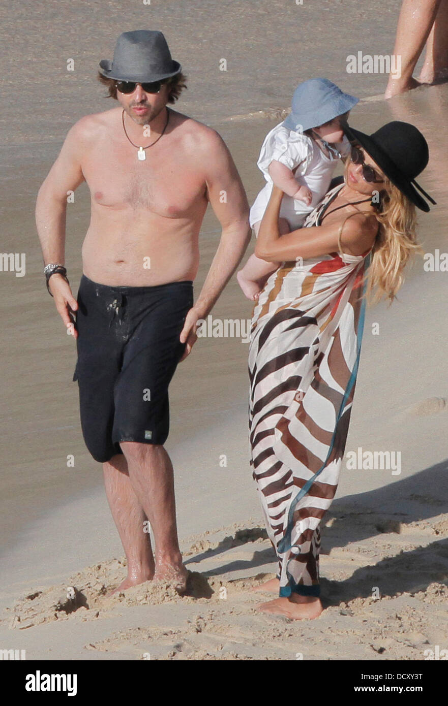 Rachel Zoe looks sensational in dreamy beach selfie with husband Rodger  Berman