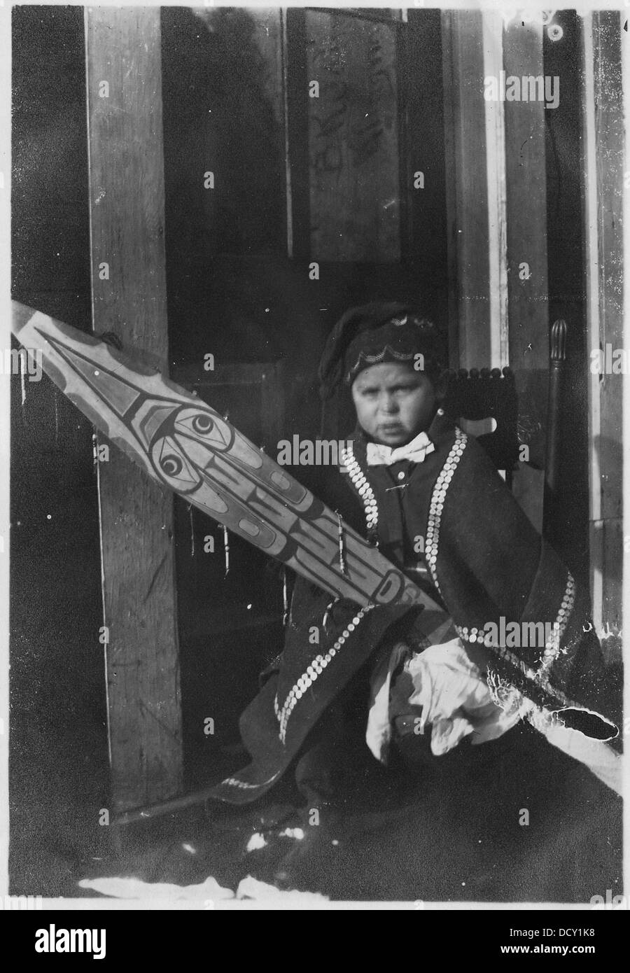 American indian boy traditional dress Black and White Stock Photos ...