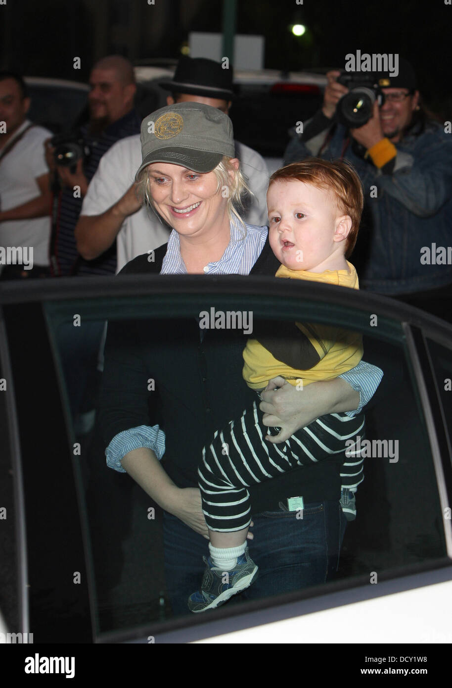 Amy Poehler and her son Abel seen leaving Bristol Farms after(02)