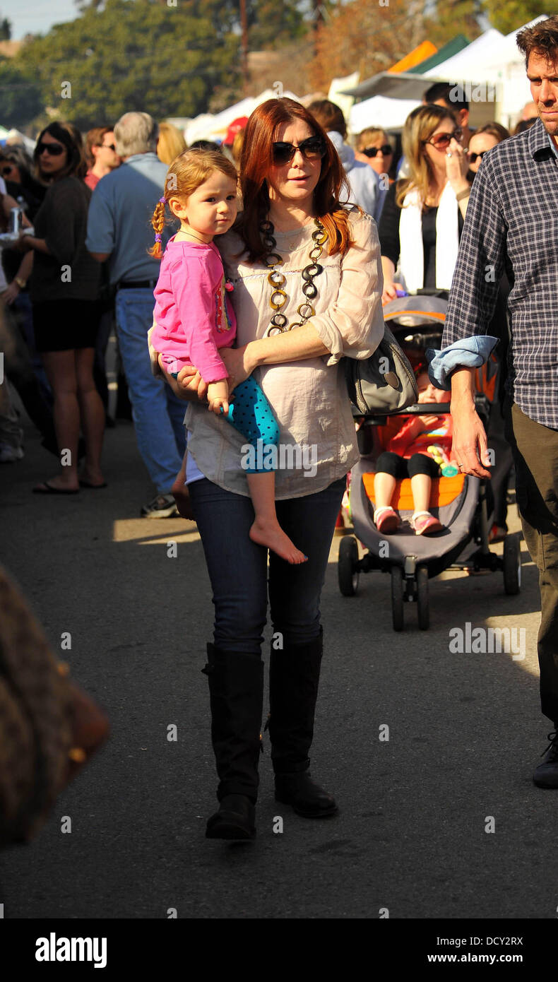 Pregnant Alyson Hannigan And Her Daughter Satanya Denisof At A Farmers Market In Brentwood