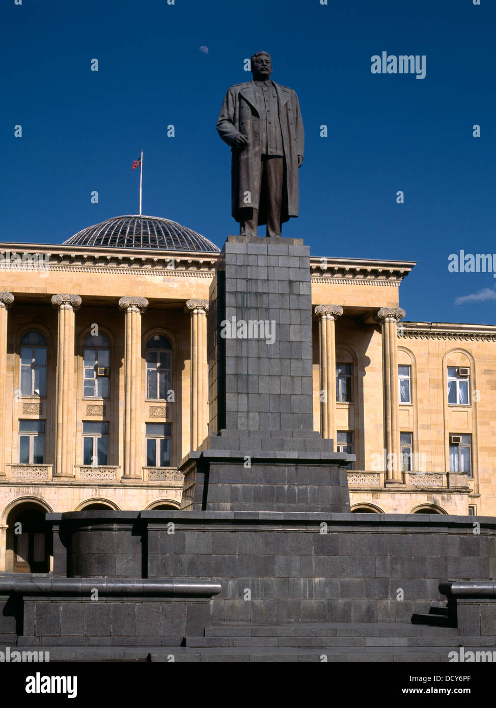 stalin statue stalin museum gori Stock Photo Alamy