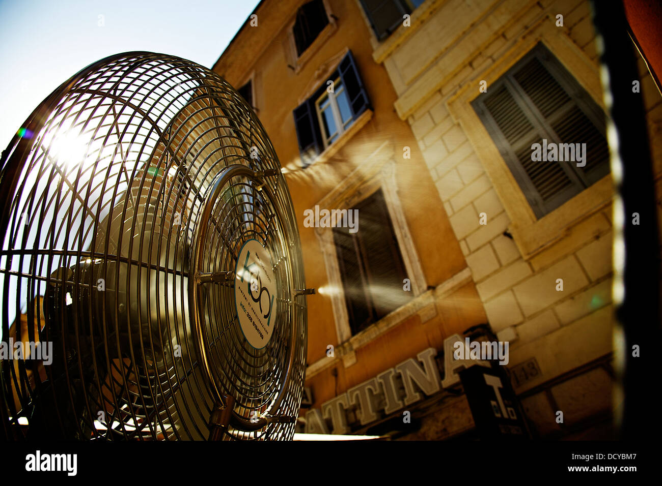 Air conditioner unit located in a restaurant hires stock photography