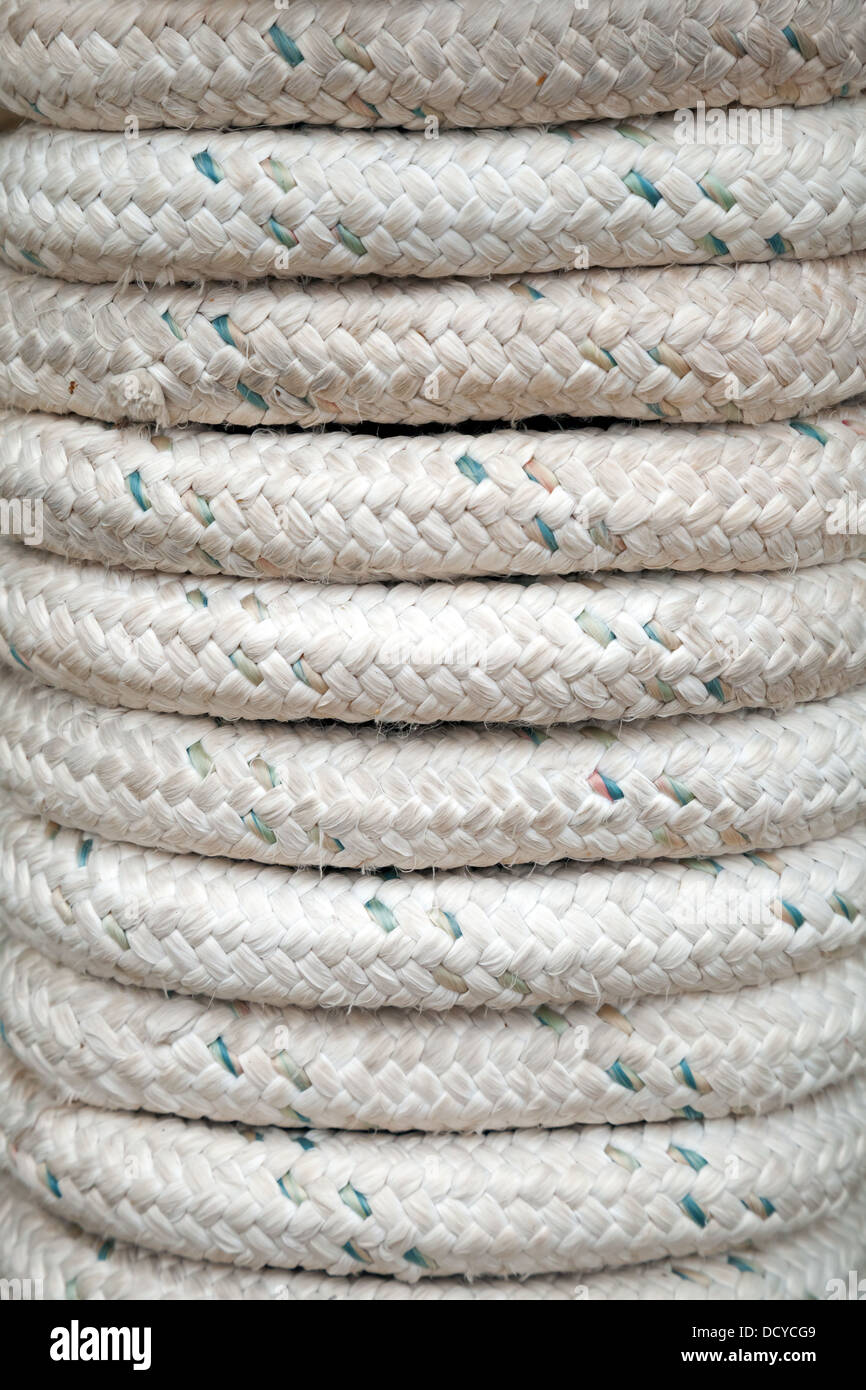 Intertwined rope hi-res stock photography and images - Alamy