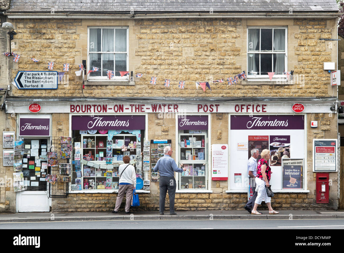 Windows bourton hi-res stock photography and images - Alamy