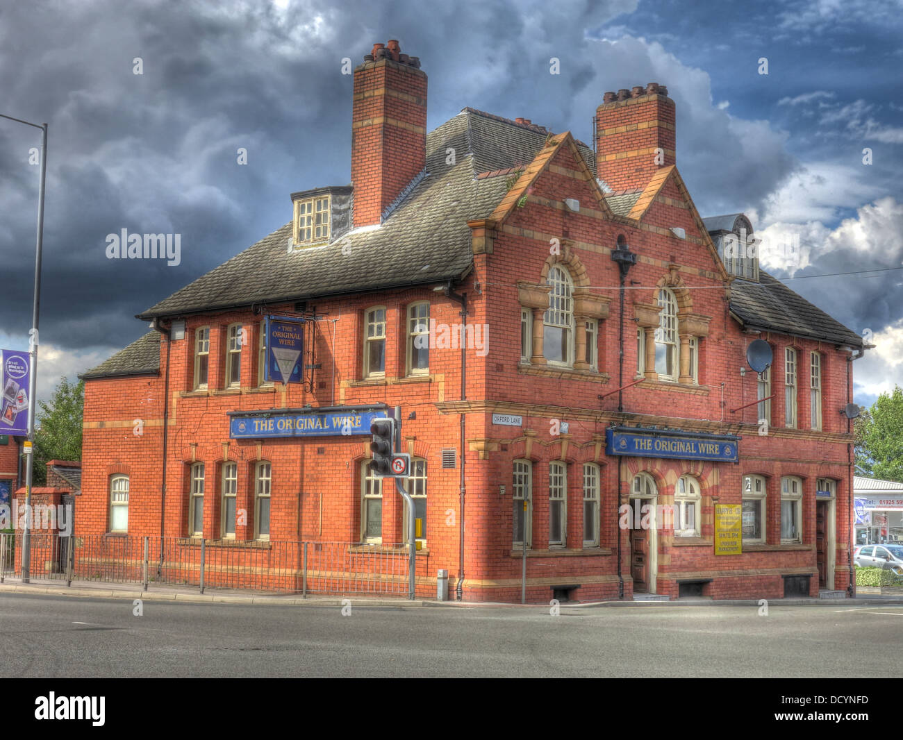 The Original Wire Pub, ( The Wire), 2 Orford Ln, Warrington, Cheshire, England, UK  WA2 7AB - Sports bar Stock Photo