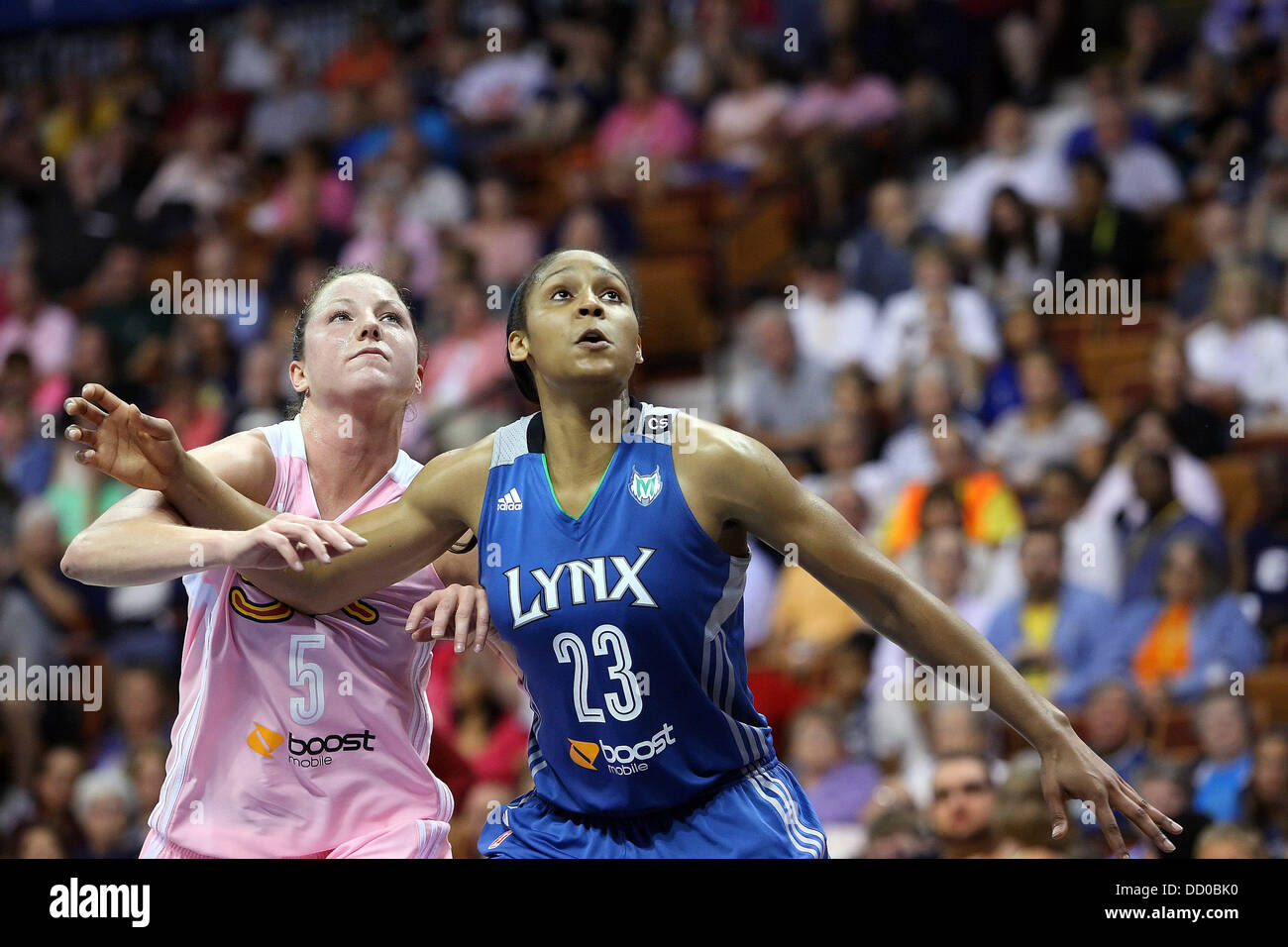 Maya moore lynx hi-res stock photography and images - Alamy