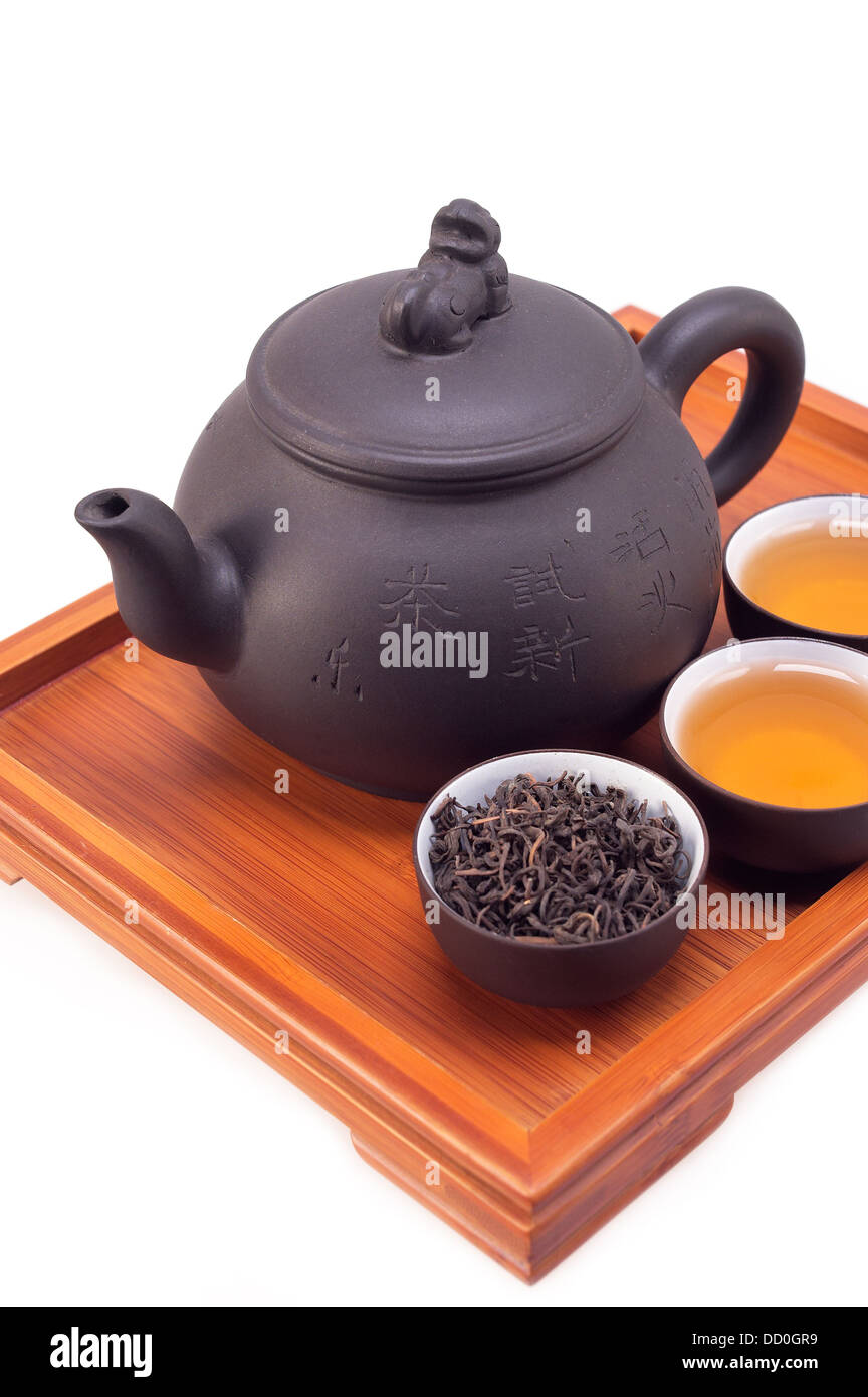 chinese green tea clay pot and cups Stock Photo Alamy